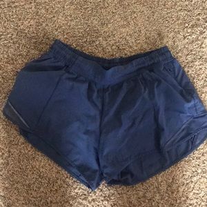 Lululemon Hotty Hot Shorts 4”